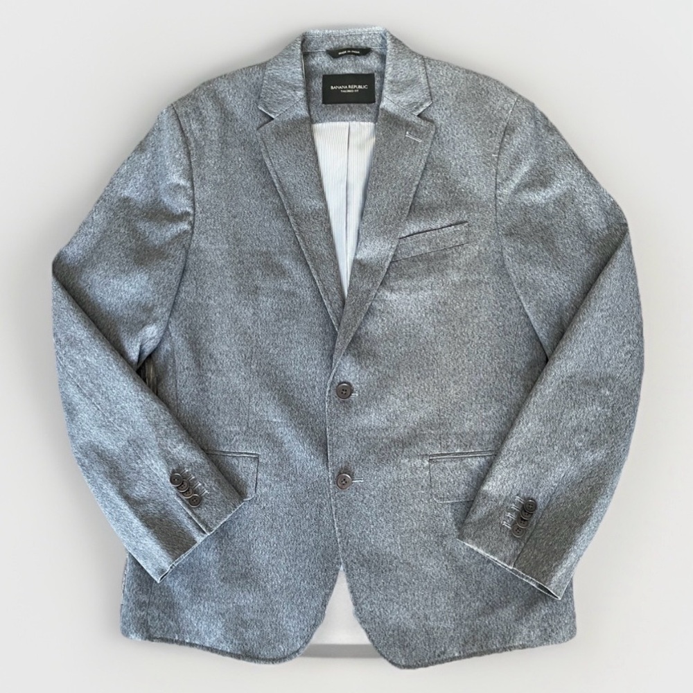 Banana Republic Men’s Tailored Fit Blazer — Gray, Size 40S.
